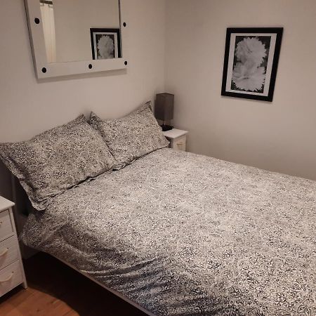 Lovely Home With Full En-Suite Double Bed Rooms Reading Eksteriør billede