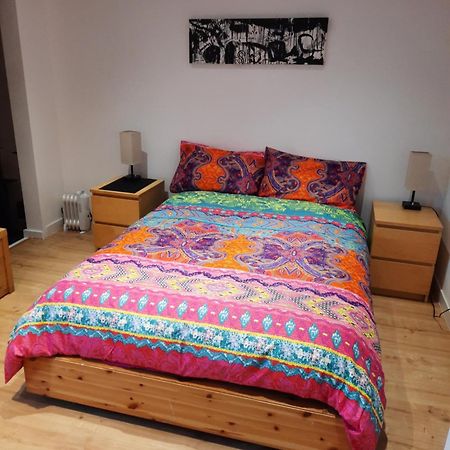 Lovely Home With Full En-Suite Double Bed Rooms Reading Eksteriør billede