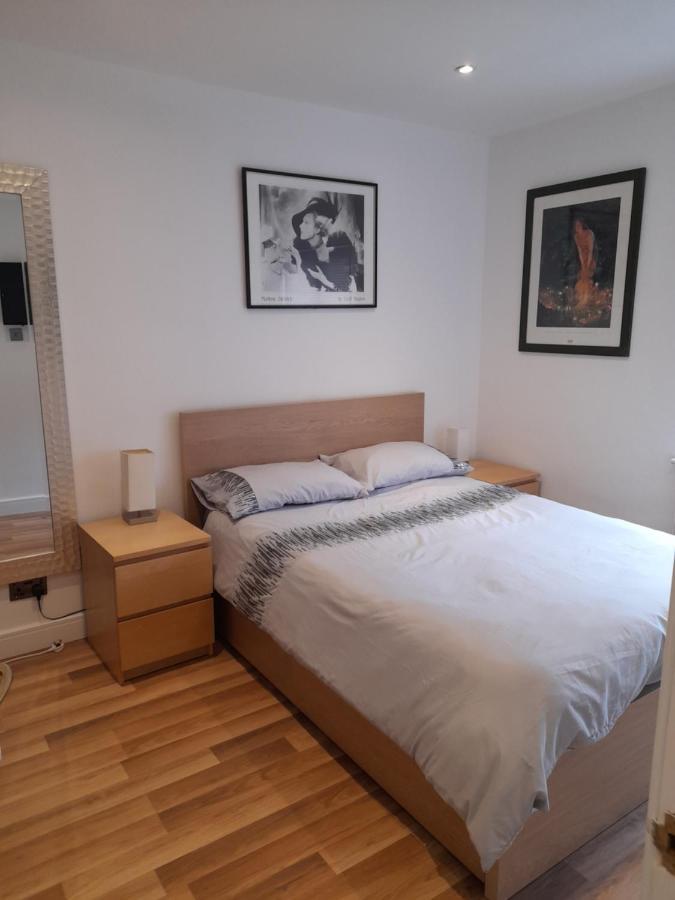Lovely Home With Full En-Suite Double Bed Rooms Reading Eksteriør billede