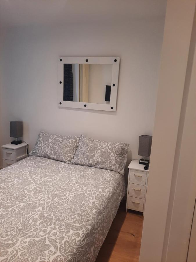 Lovely Home With Full En-Suite Double Bed Rooms Reading Eksteriør billede